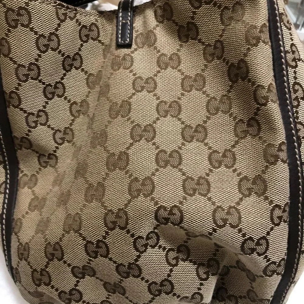 Gucci GG Canvas D Ring Shoulder Bag - Picture 10 of 16